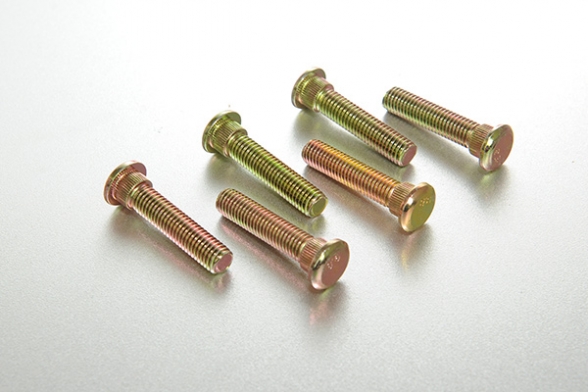 广州彩锌压铆螺钉